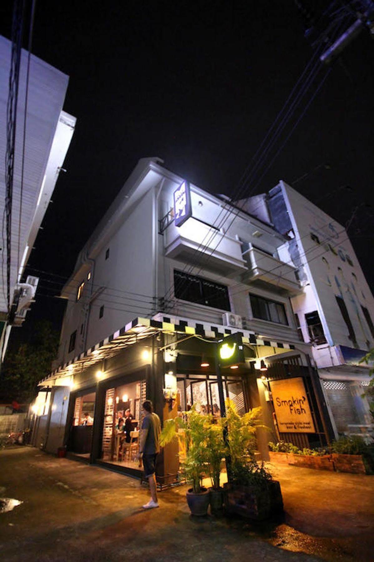 Mbed Phuket Hostel Exterior foto